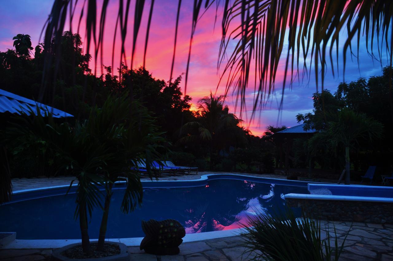 Surf Sanctuary Hotel El Limon Ngoại thất bức ảnh